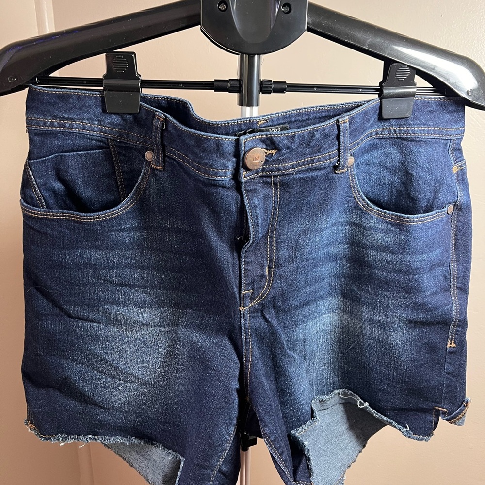 1822 Denim Dark Blue Jean Shorts